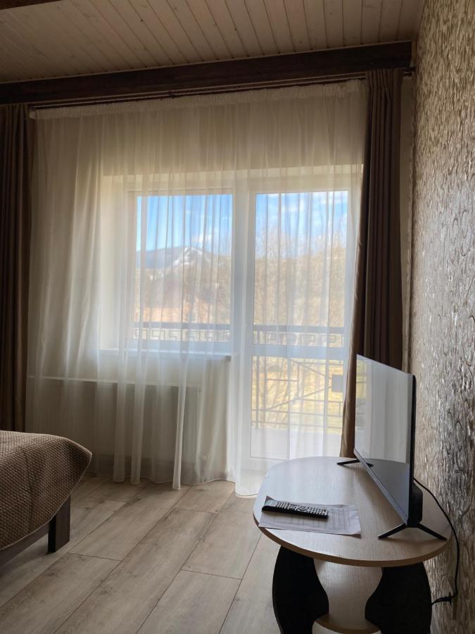 Hotel Солодкий Гранат Slavske Esterno foto